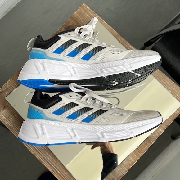 Adidas Bounce. New. Never used. Beautiful shoes ready to help you win at life. - Picture 4 of 13